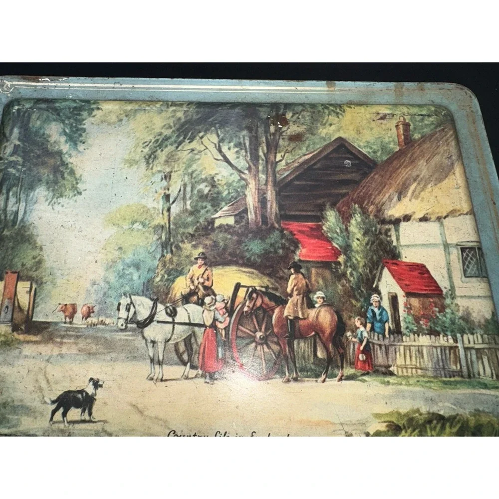 Vintage MILADY Toffee Tin Waller‎ & Hartley Ltd MADE in ENGLAND Hinged Lid 9.5x7